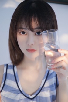 小sb是不是欠c若若